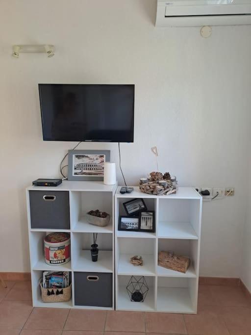 Agreable Villa En Petite Camargue 35 M2 Wifi Галларг-ле-Монтюё Экстерьер фото