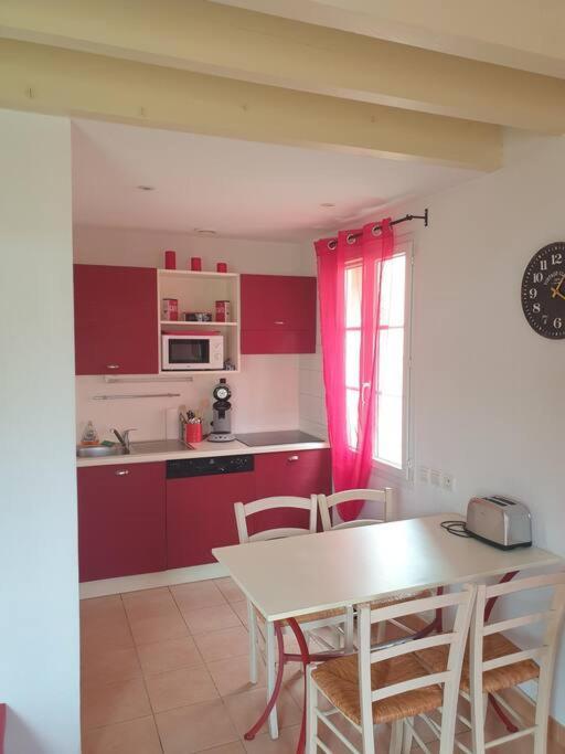 Agreable Villa En Petite Camargue 35 M2 Wifi Галларг-ле-Монтюё Экстерьер фото
