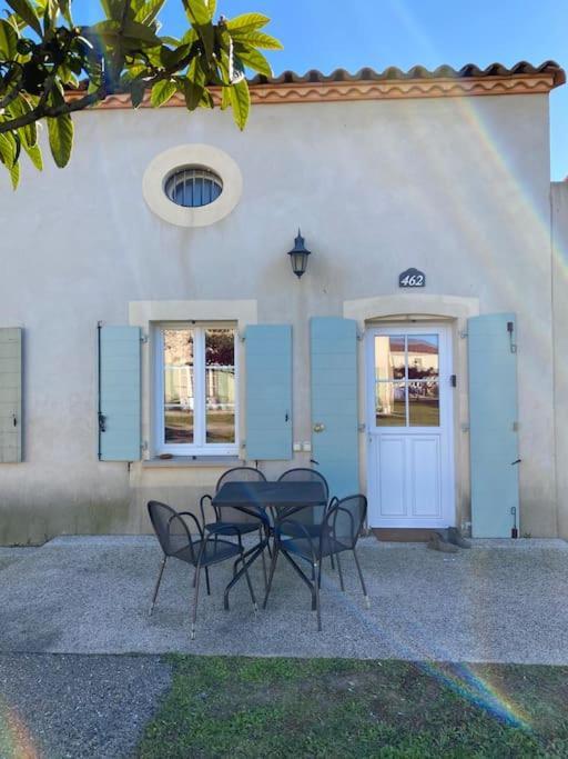 Agreable Villa En Petite Camargue 35 M2 Wifi Галларг-ле-Монтюё Экстерьер фото